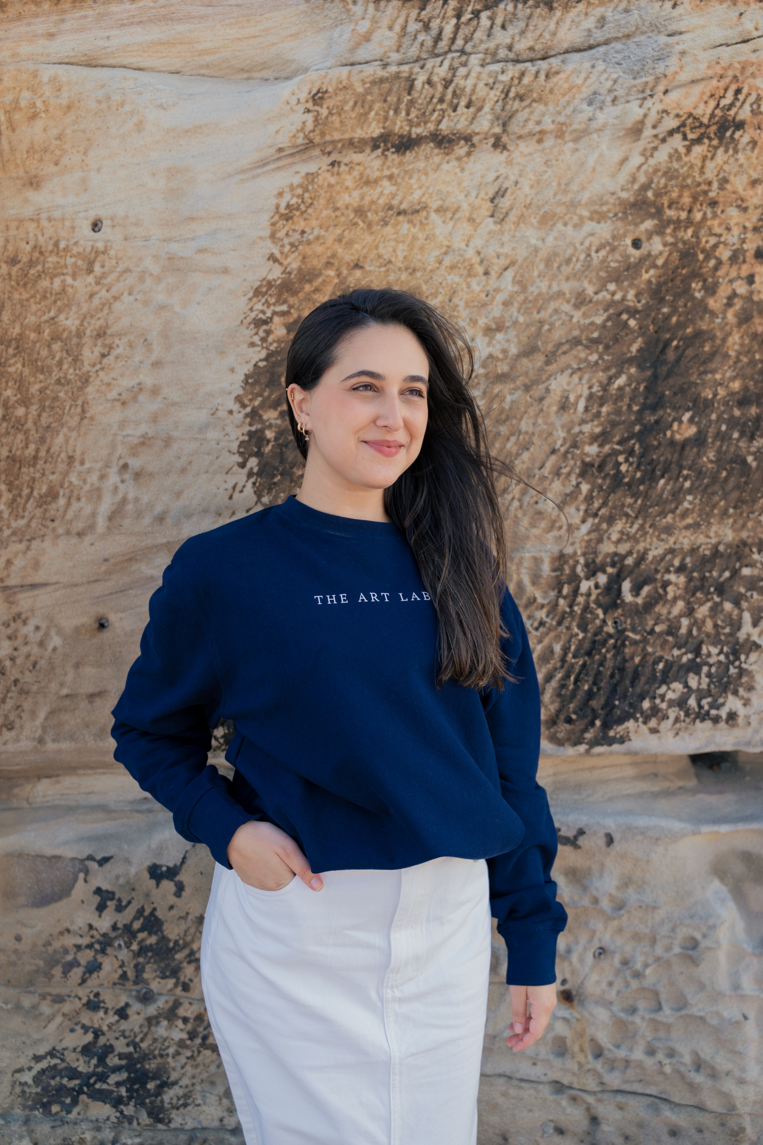 A Portrait picture of Camila Alecrim, Co-Founder of THE ART LABEL